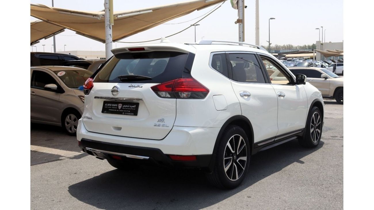 Nissan XTrail SV ACCIDENTS FREE - GCC - FULL OPTION - 7 STR - ORIGINAL PAINT - PERFECT CONDITION INSIDE OUT