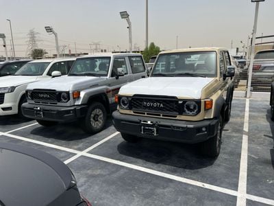 Toyota Land Cruiser 70 LX 4.0 L V6