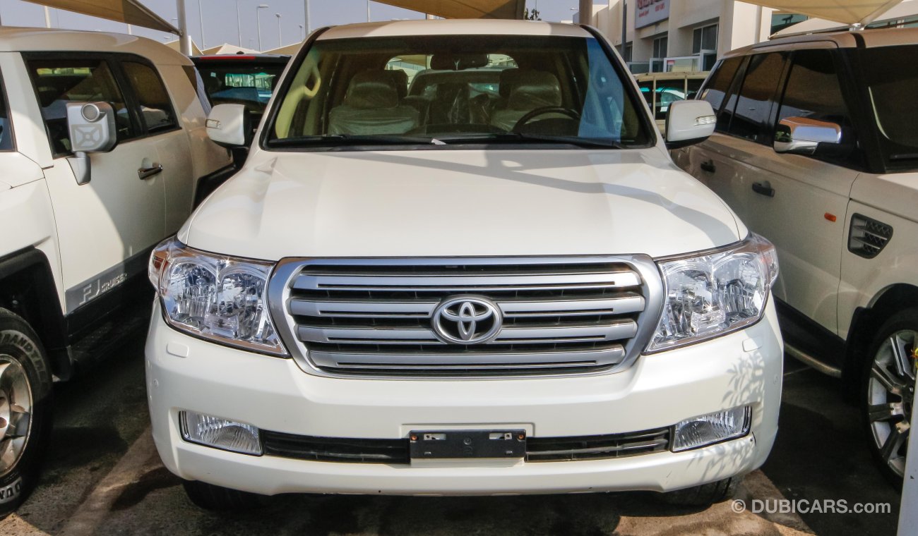 Toyota Land Cruiser GXR V8