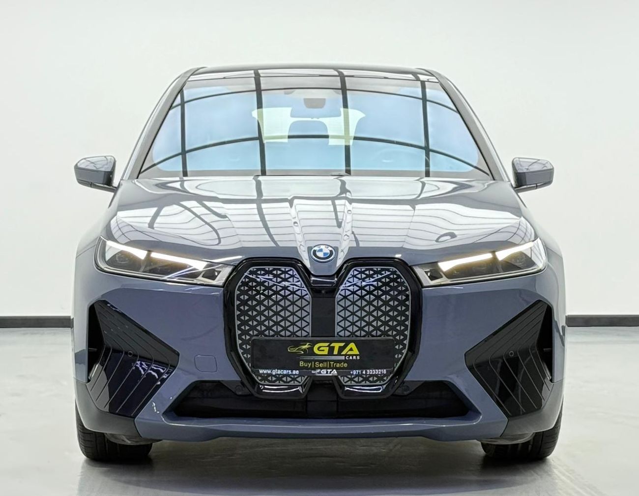 بي أم دبليو iX xDrive40 2023 BMW iX xDrive40, 2027 BMW Warranty, 2028 BMW Service Pack, Low Km, Fully Loaded, GCC