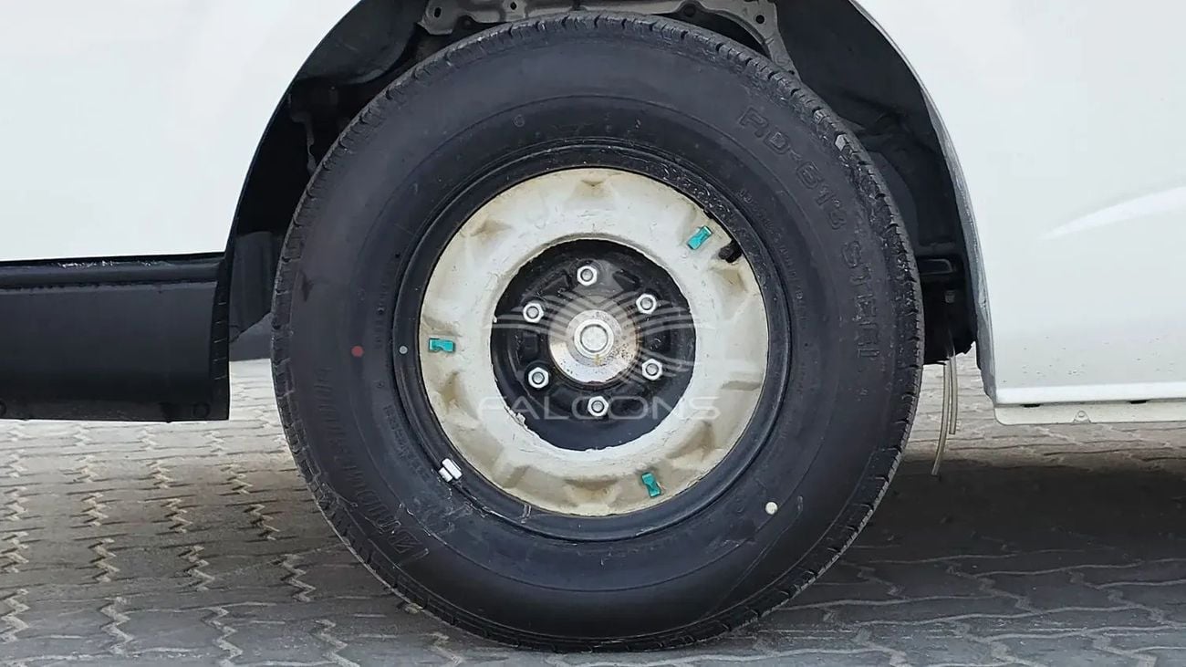 تويوتا هاياس 2.5L PNL VAN STD RF Manual