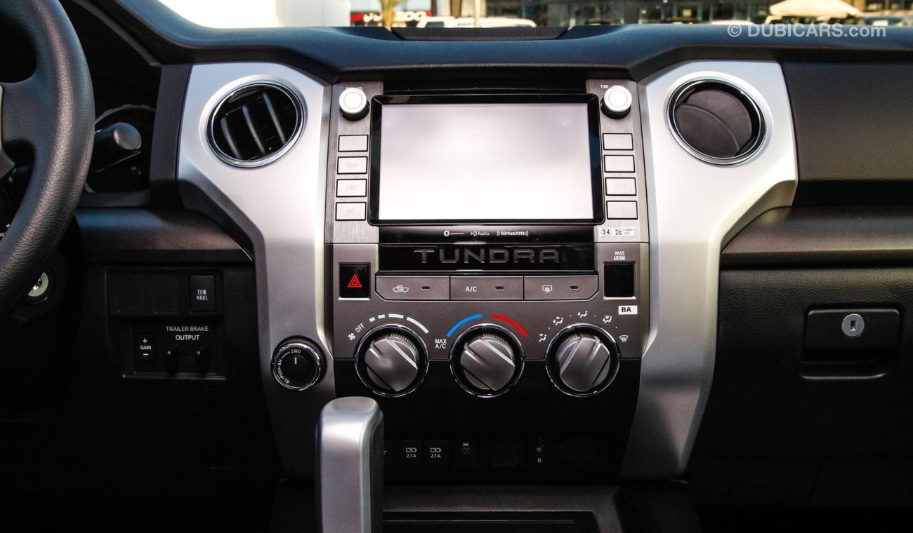 Toyota Tundra SR5 5.7L V8