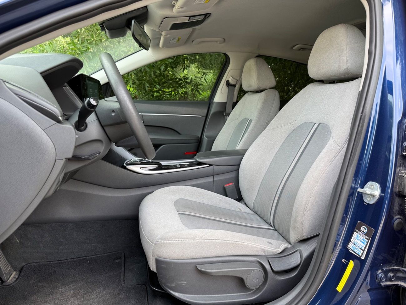 Hyundai Sonata Mid option 2.5L