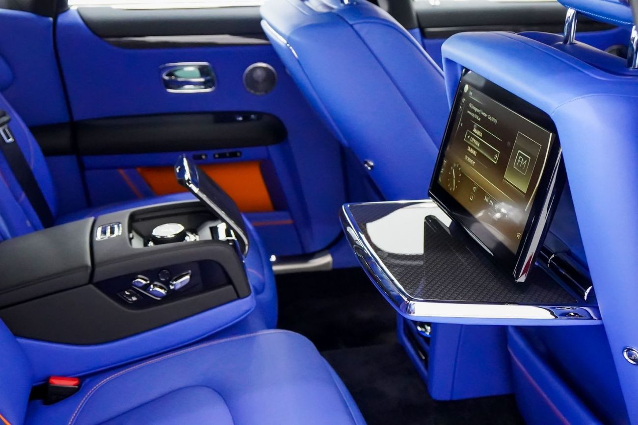 Rolls-Royce Ghost BLACK BADGE