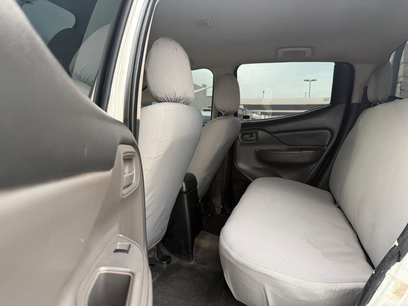 ميتسوبيشي L200 GL 2.5L Double Cab Utility 4WD