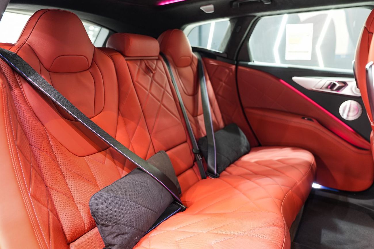 بي أم دبليو XM 2025 BMW XM Label, BRAND NEW, Bowers N Wilkins Audio, Dealer Warranty + Service!!