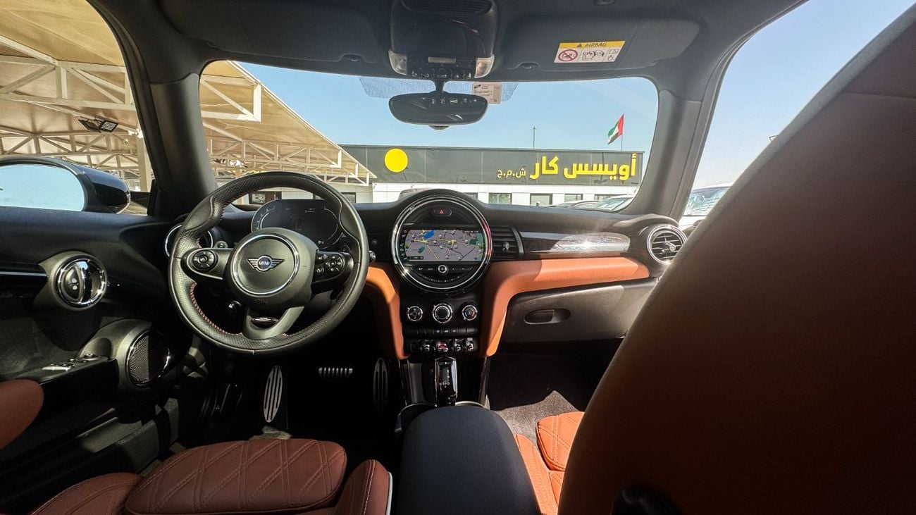 ميني كوبر إس JCW Kit 2022 Full Service History GCC Low Mileage 2.0L Turbo 4 Cylinders