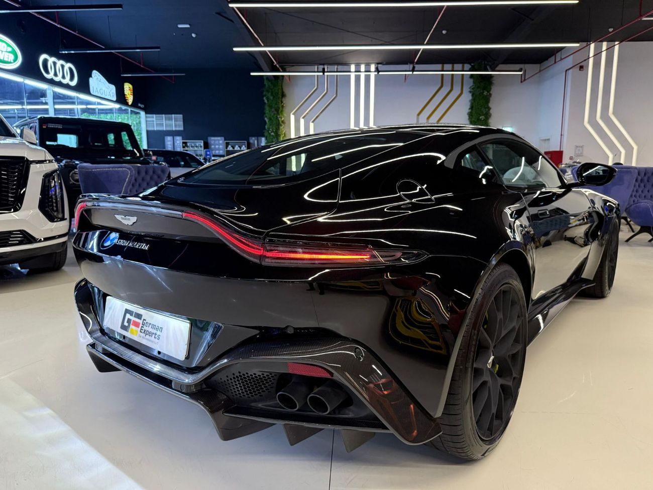 أستون مارتن فانتيج AMR 4.0L