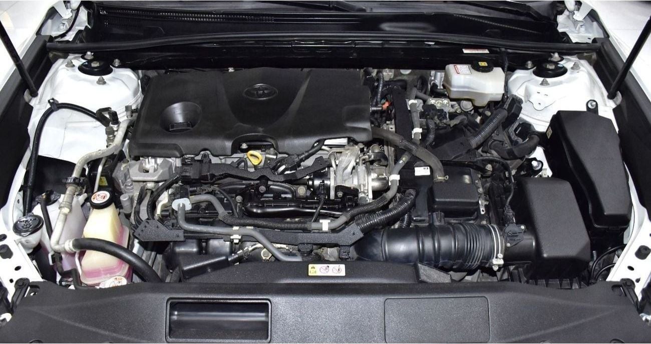 تويوتا كامري EXCELLENT DEAL for our Toyota Camry LE Hybrid ( 2019 Model ) in White Color GCC Specs