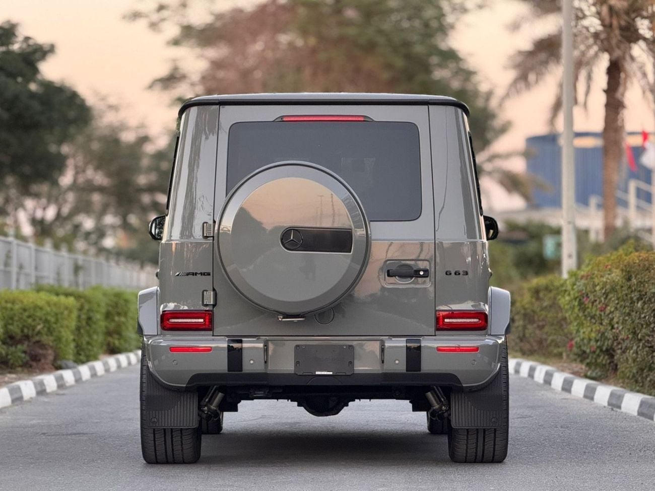 مرسيدس بنز G 63 AMG  DOUBLE NIGHT PACKAGE 2024 / NARDO GREY