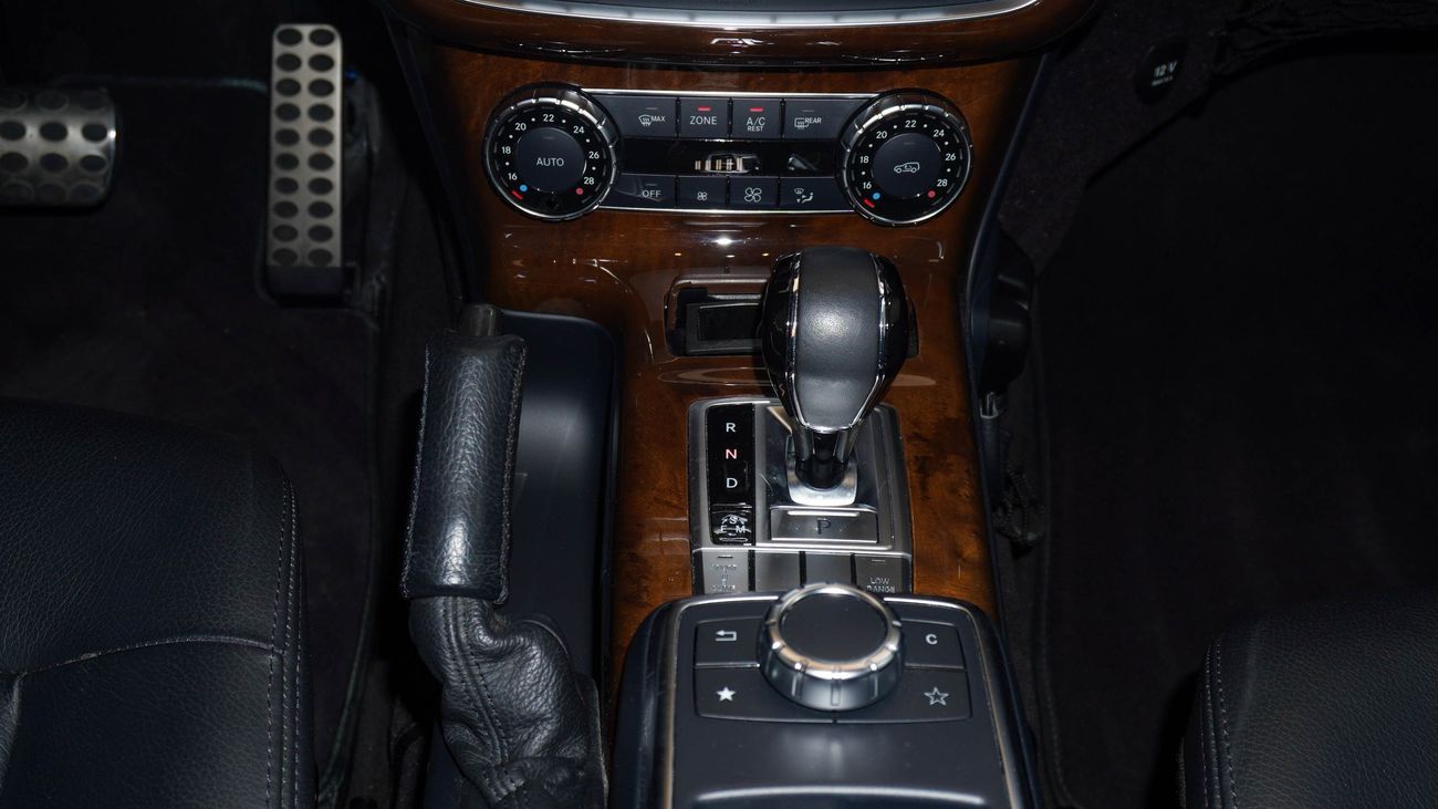 مرسيدس بنز G 550