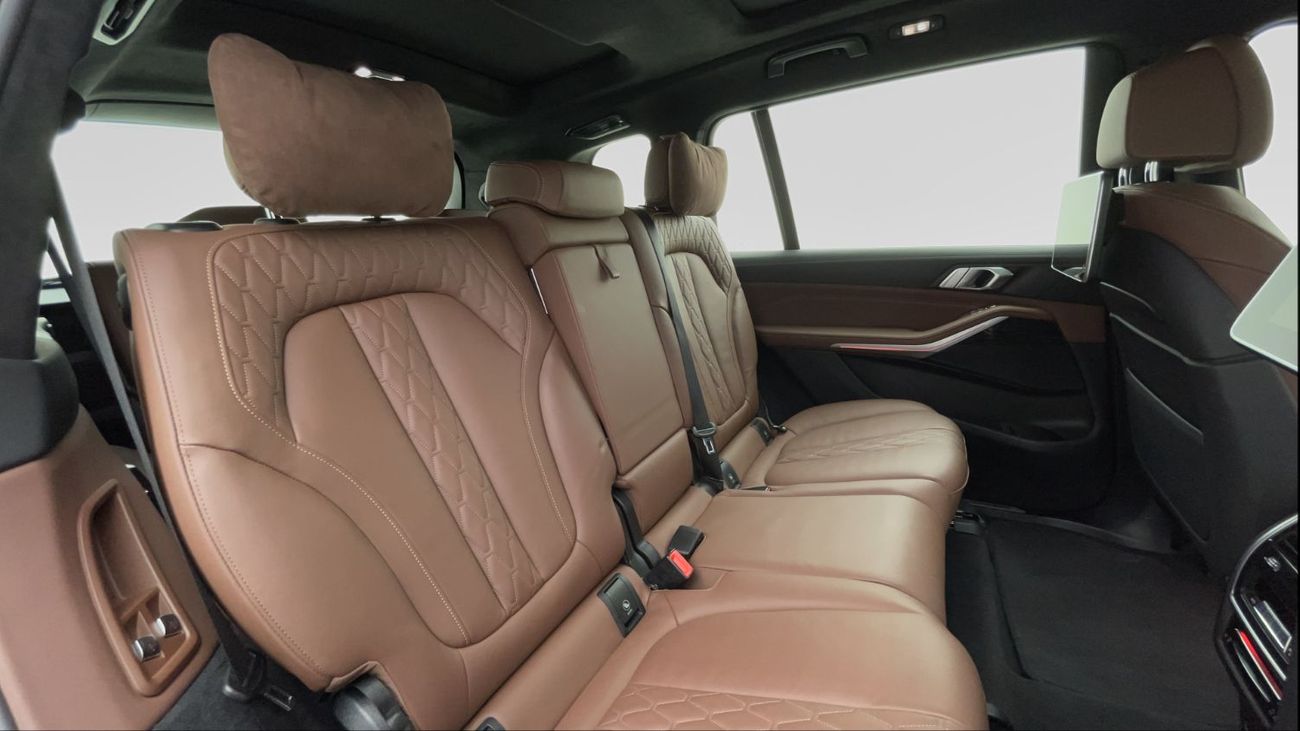 بي أم دبليو X7 3L 2022 | 0 DP | 3156/Month | 30 Day Return | Service History