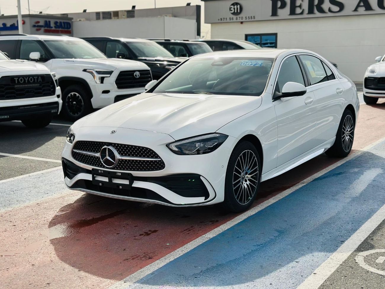 Mercedes-Benz C 200  TRIMS