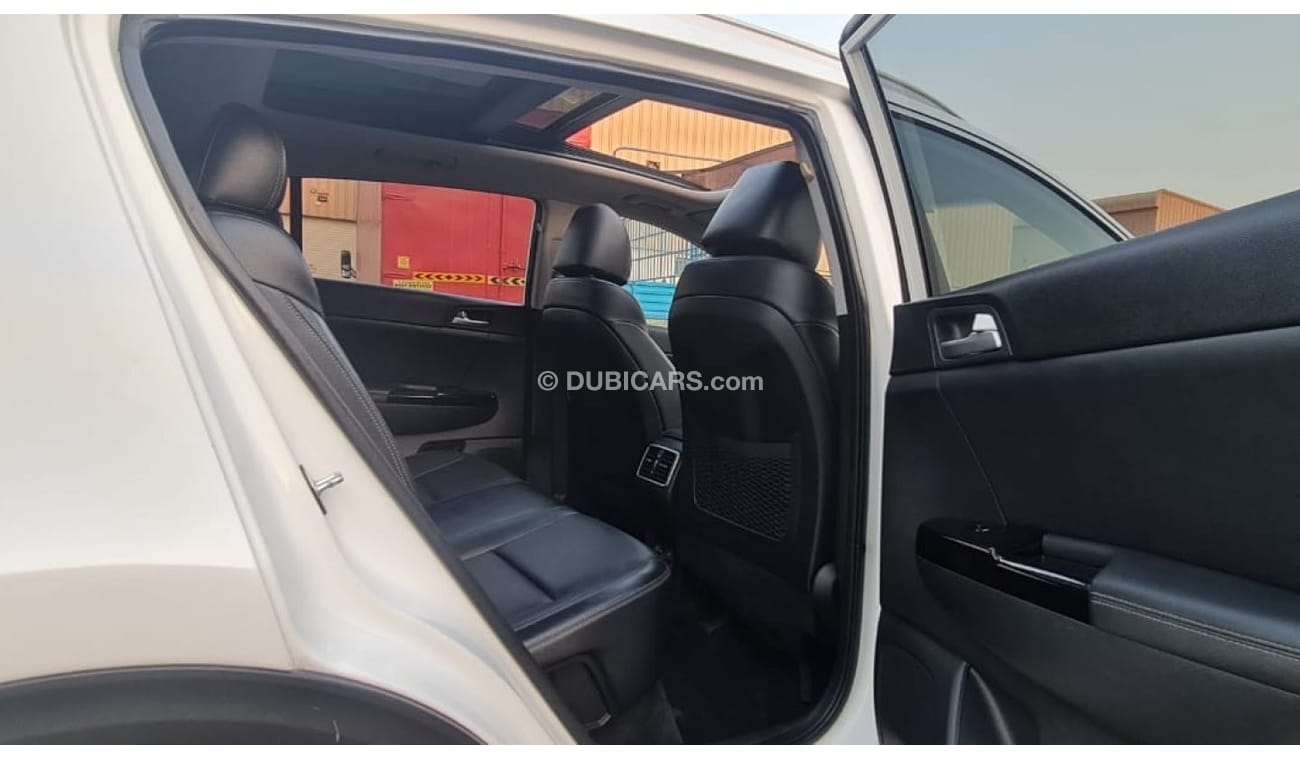 كيا سبورتيج 2017 Kia Sportage SX - 2.0L Turbo / Panoramic Full Option+