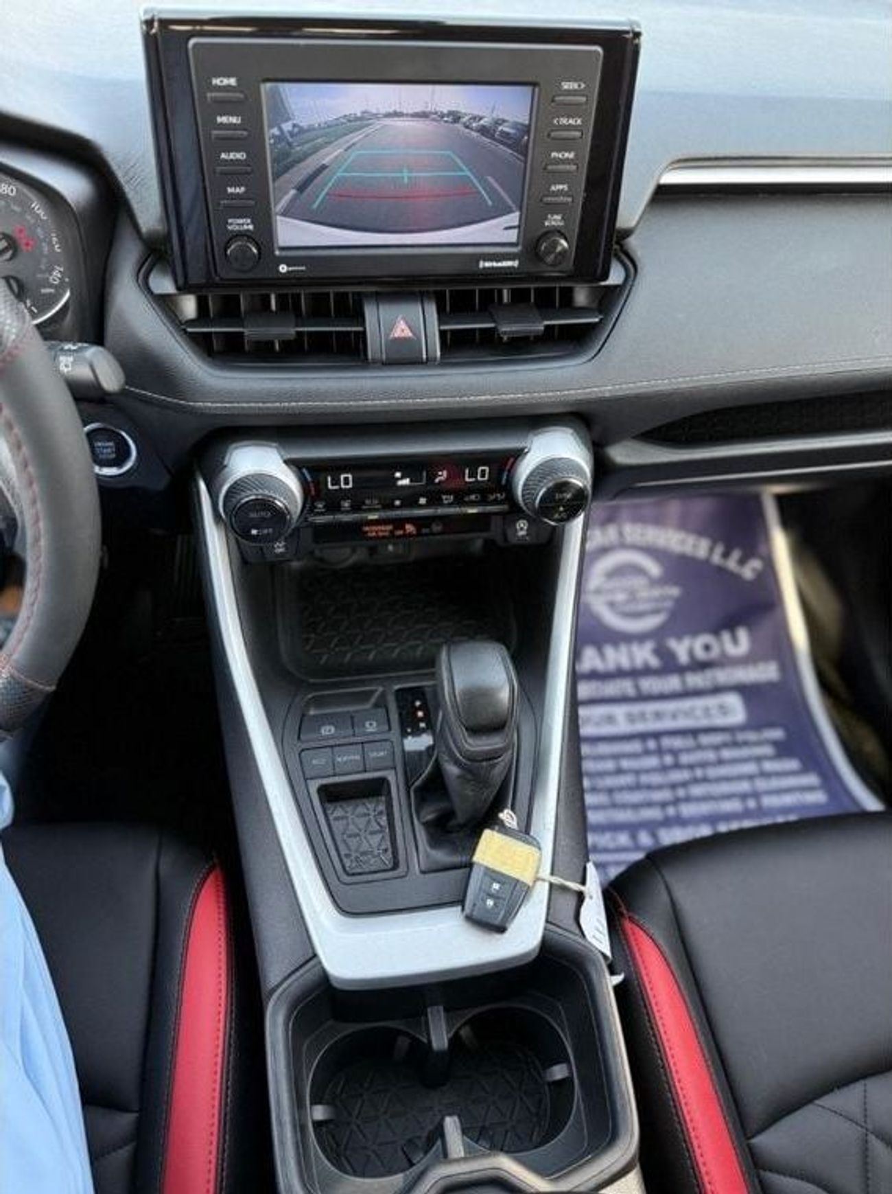 تويوتا راف ٤ XLE leather seats, push start