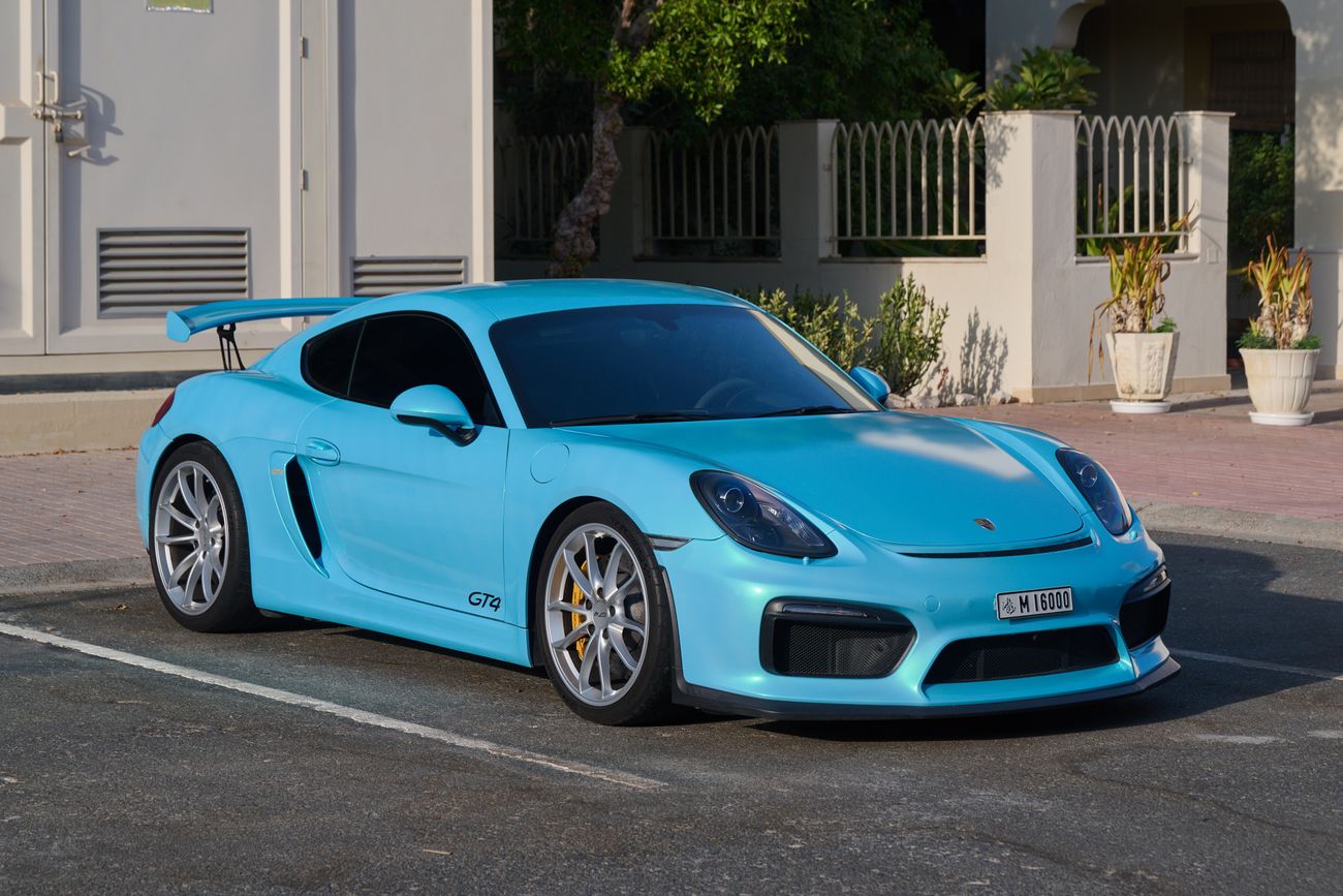 Used Porsche Cayman GT4 2016 GCC Spec, Sports Chrono, Carbon Bucket