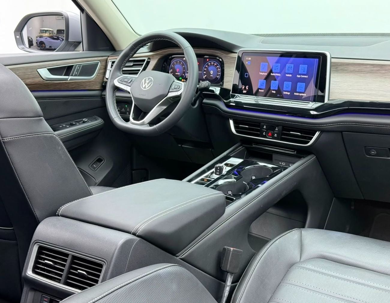 Volkswagen Teramont 2024 Volkswagen Teramont Comfortline, Volkswagen Warranty+Service Contract+Full Service History, GCC
