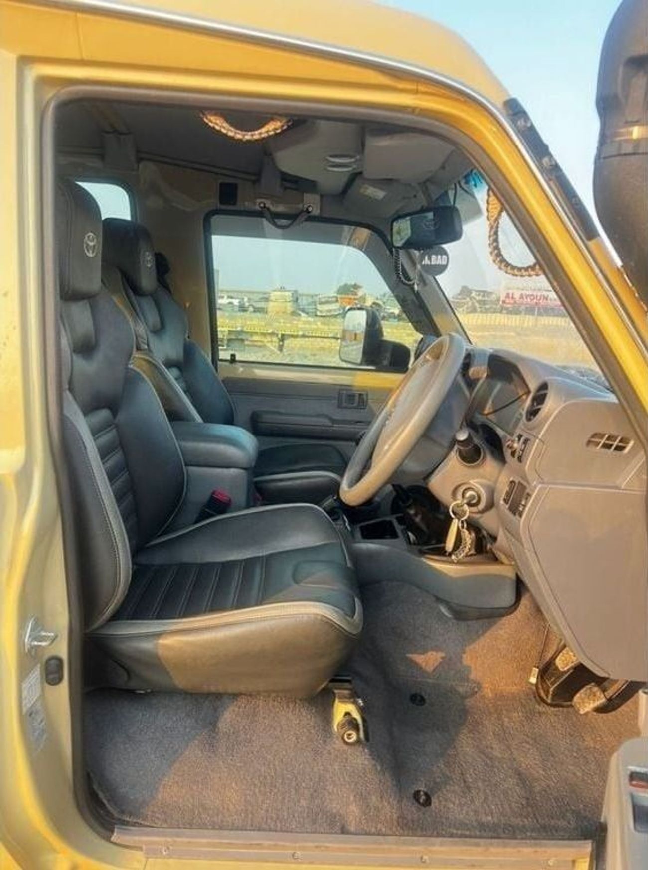 Toyota Land Cruiser 70 Diesel 4.5 Liter Right Hand Drive 3 Doors Manual Gear