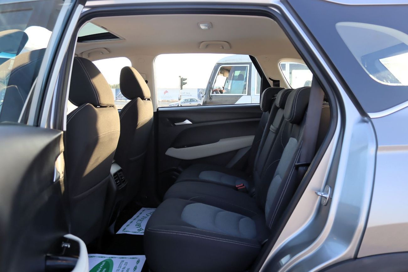 Chevrolet Captiva Premier 1.5L (149 HP) (7 Seater) CHEVROLET CAPTIVA PREMIER 2022 model, GCC, in excellent condition,