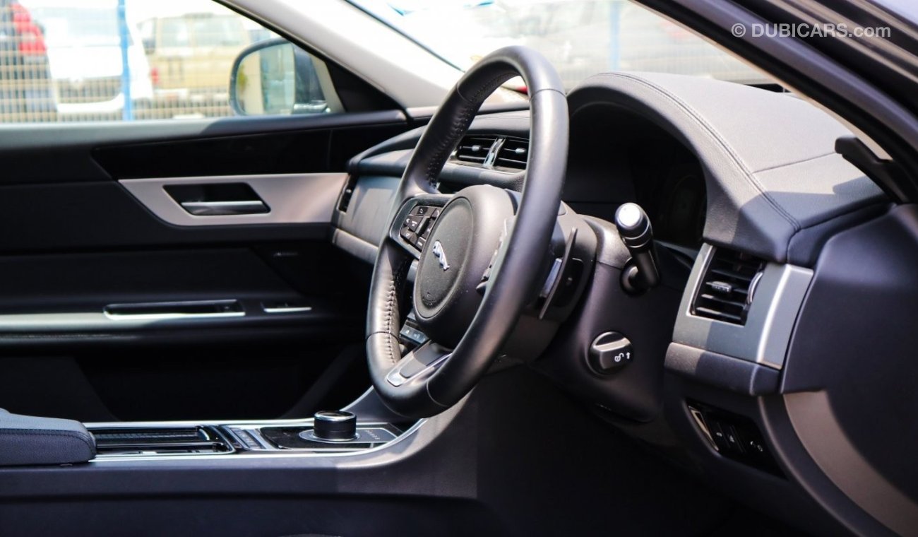 Jaguar XF 2.0P petrol automatic Prestige 300 PS Right Hand Drive