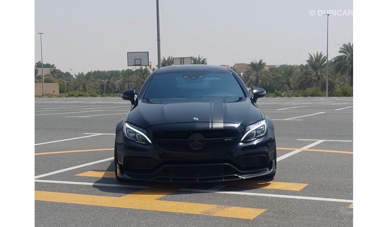 مرسيدس بنز C 63 كوبيه Std Full option