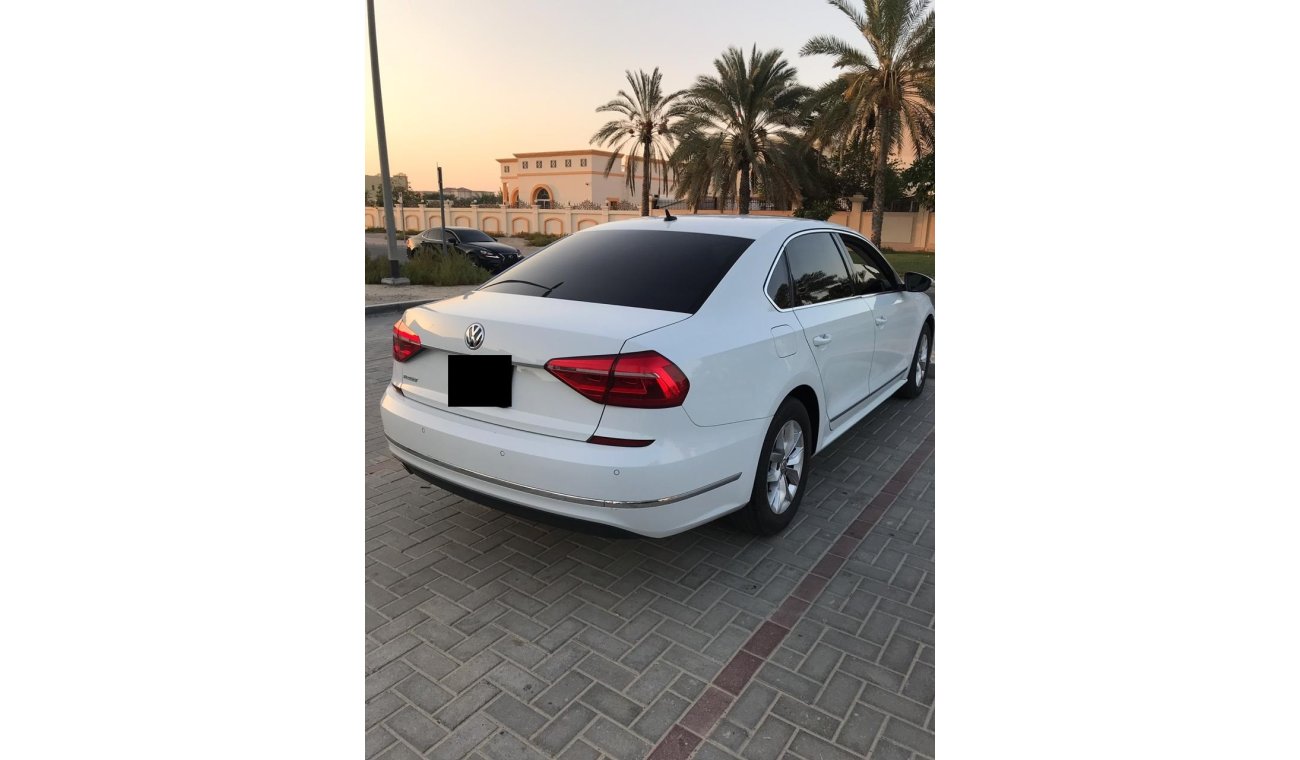 Volkswagen Passat 630/-0%DOWN PAYMENT,FSH , MID OPTION ,GCC