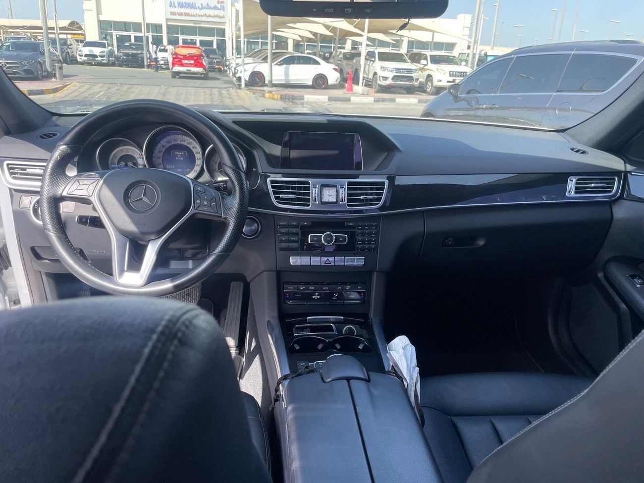 Mercedes Benz E300 AVANTGARDE SPORT