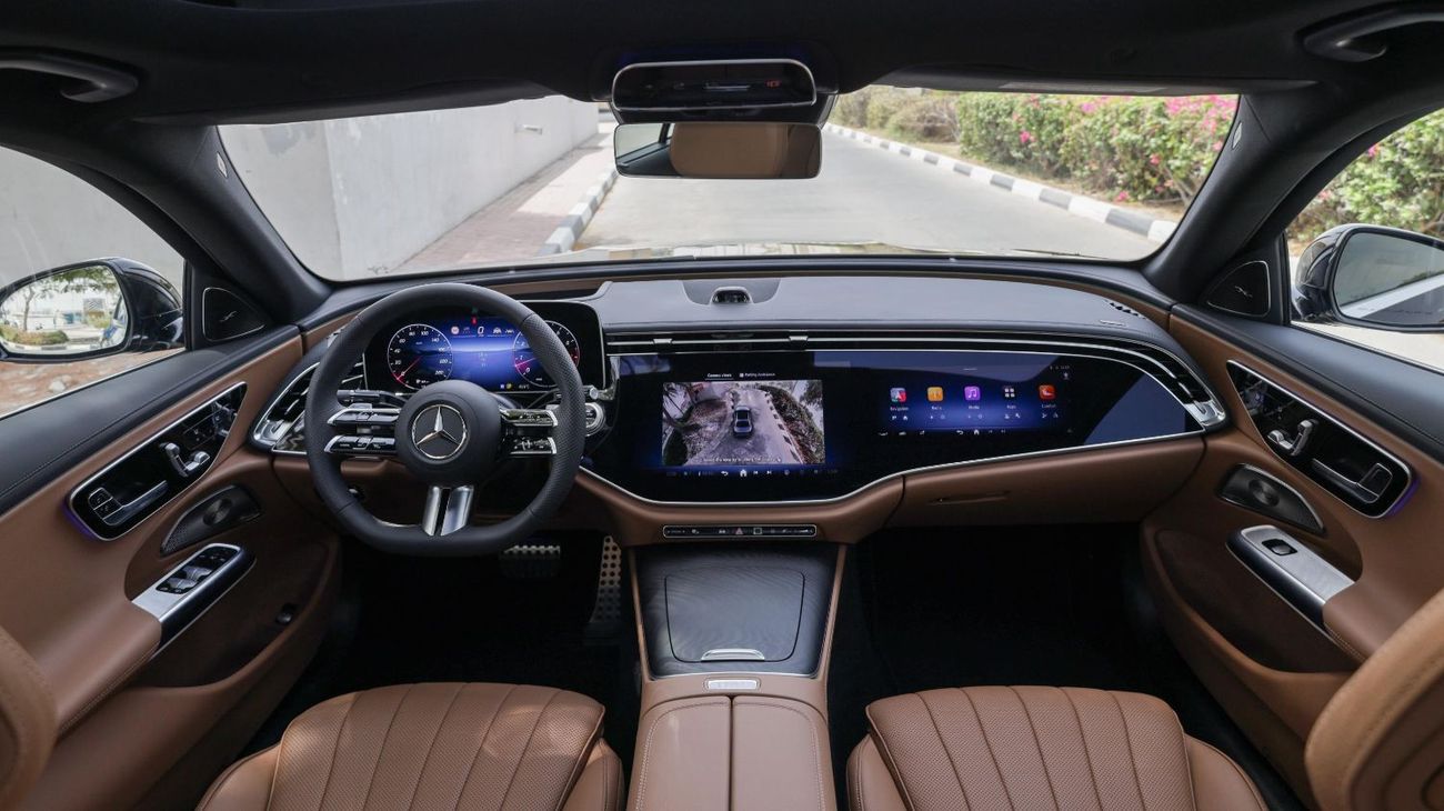 مرسيدس بنز E300 AMG EQ Boost 2.0T RWD 2026 GCC 0Km With 2 Years Unlimited Mileage Warranty @Official Dealer