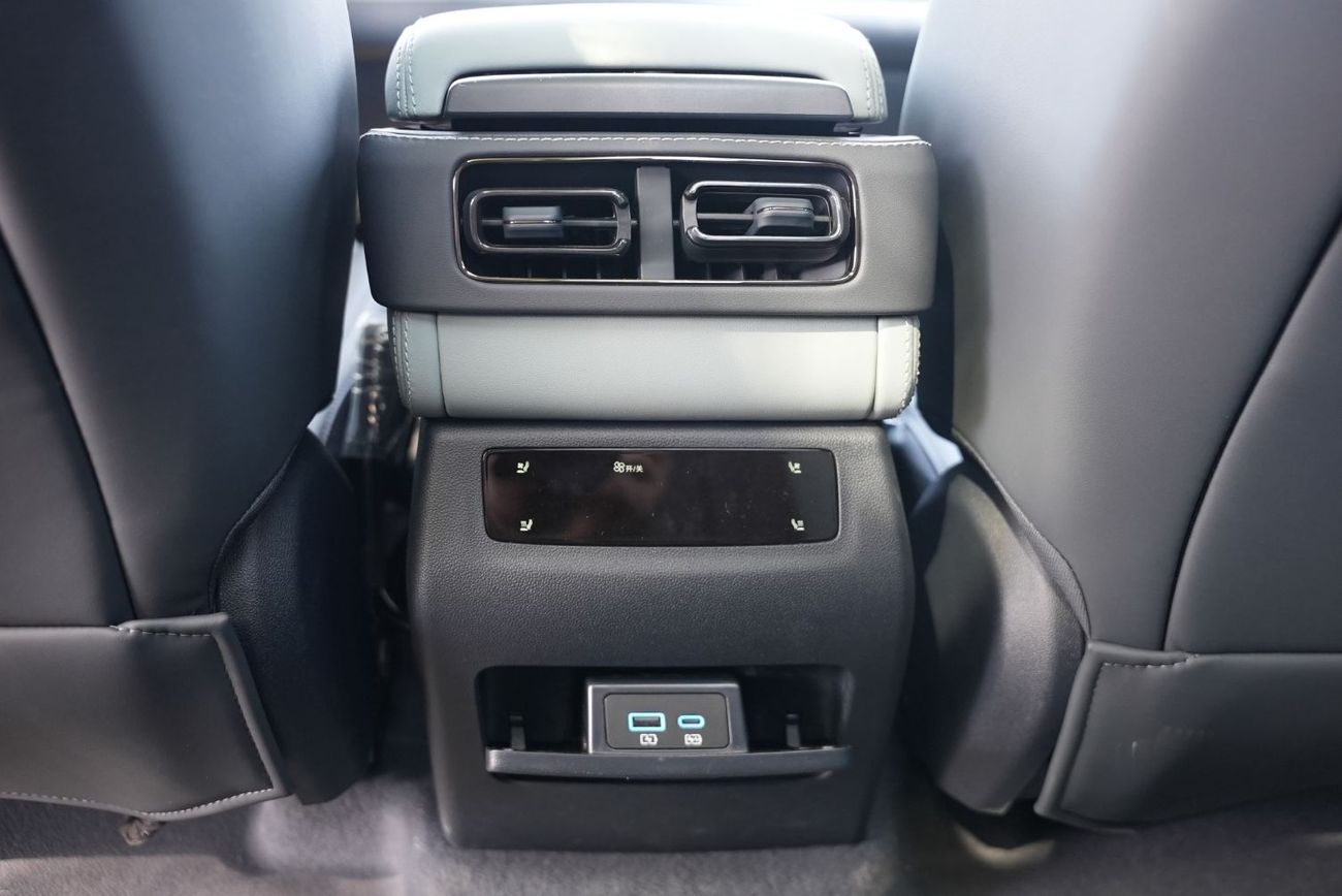 BYD Leopard 5 2025 Leopard New Ultra Edition 211Km Black In Green 0Km