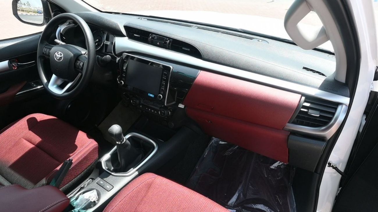 تويوتا هيلوكس 2.7L PETROL 2023 MANUAL TRANSMISSION