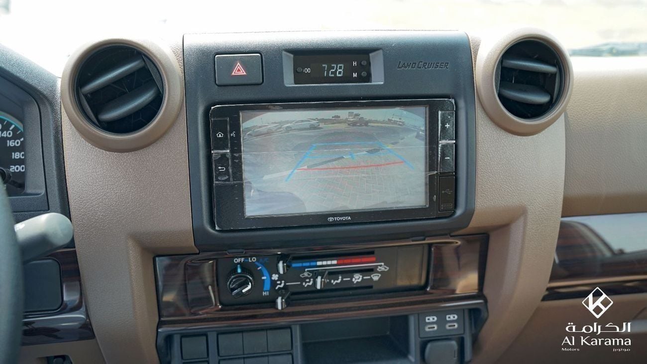 Toyota Land Cruiser 70 LC76 | 2.8L | 4WD Manual Transmission | GCC Specs | Rear Camera | Power Mirror