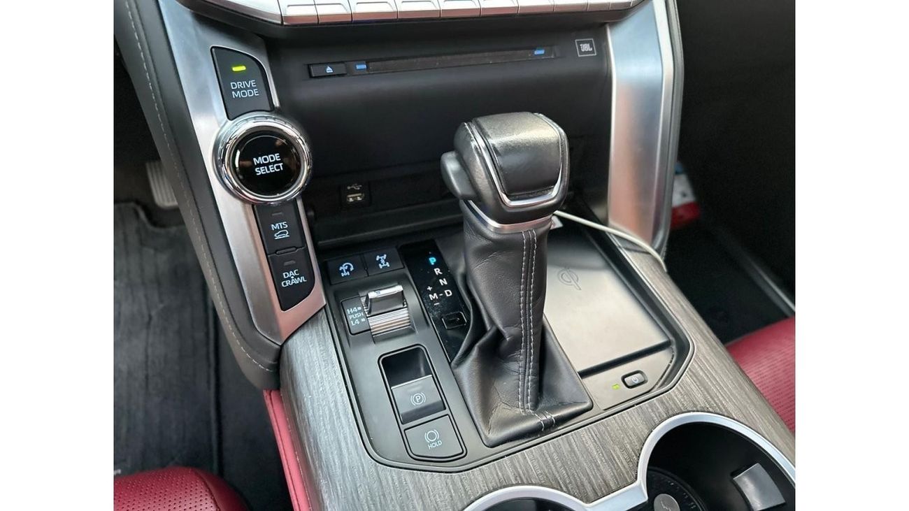 Toyota Land Cruiser GR-S TOYOTA LAND CRUISER GR MODEL 2022 GCC SPECS UNDER WARANTY + SERVICE CONTRACT NO ACCIDENT OR PAI