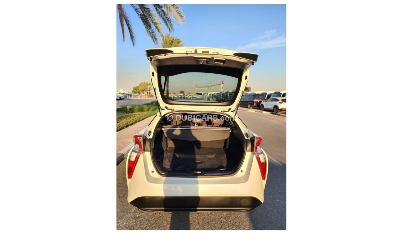 Toyota Prius Iconic TOYOTA PRIUS