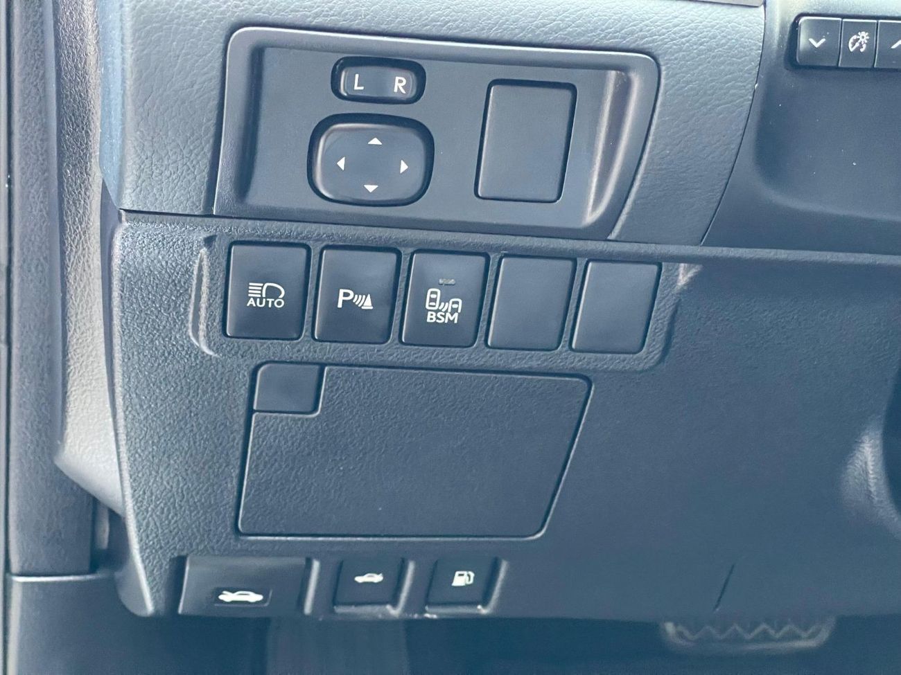 Lexus ES350 Platinum ES350 / 3.5L 6V / Full Option / New Shape