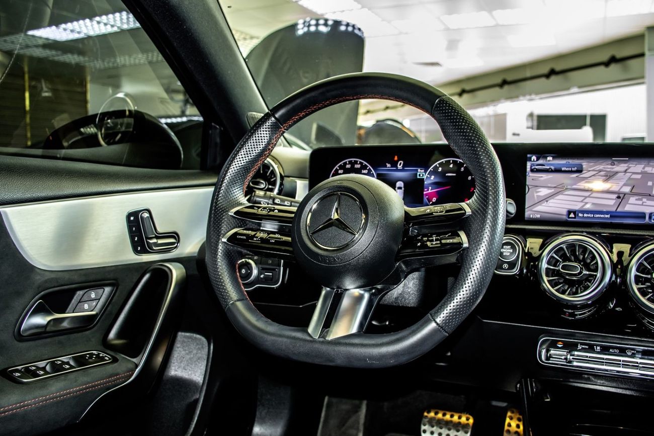 Mercedes Benz A200 Mercedes-Benz A-Class 200 2023 GCC specs