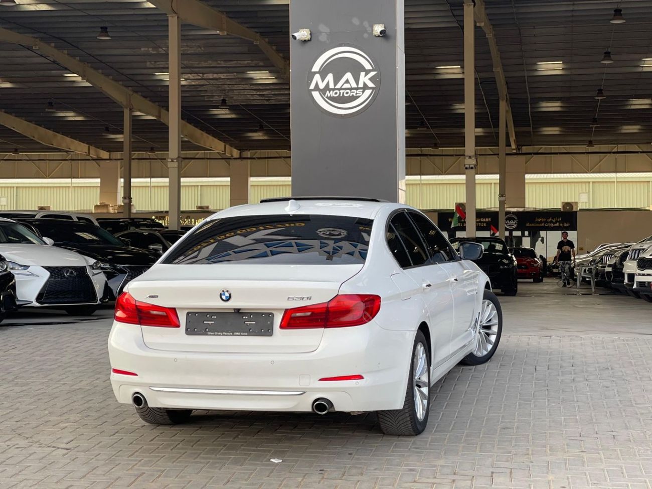 بي أم دبليو 530i Luxury 2.0L LUXURY LINE / KOREAN IMPORTED / CLEAN TITLE / DIAMOND LEATHER BIG SEATS