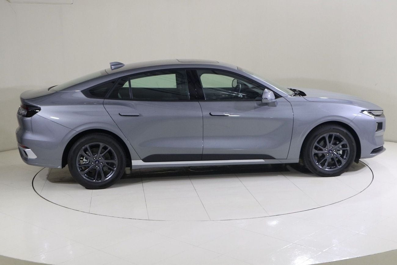 فورد توروس AMBIENTE TPC1225N/AL TAYER MOTORS / AL QOUZ SHOWROOM