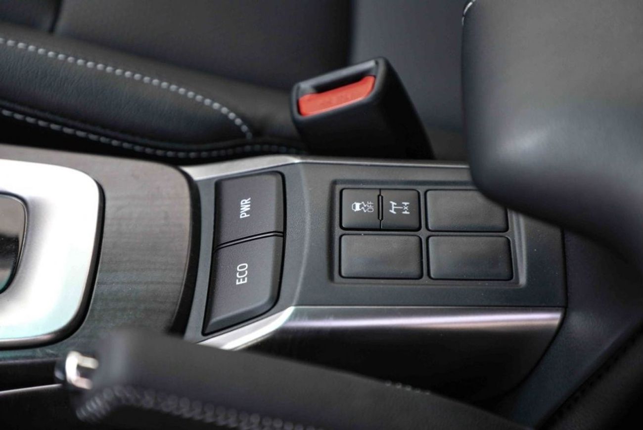 Toyota Fortuner 2024 Toyota Fortuner 4.0 4x4 HI - Platinum White Pearl inside Black | Export Only