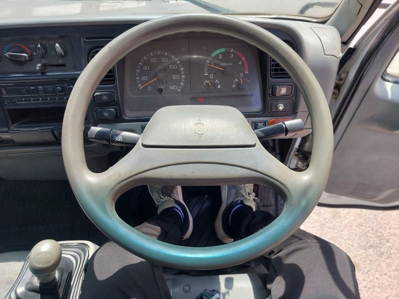 Mitsubishi Fuso Canter MITSUBISHI CANTER TRUCK RHD 1997 MODEL 4.5 L DIESEL MANUAL(PM31580)