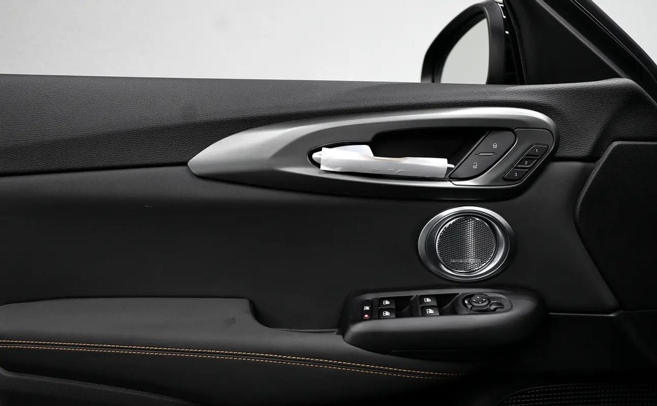 ألفا روميو تونالي VELOCE