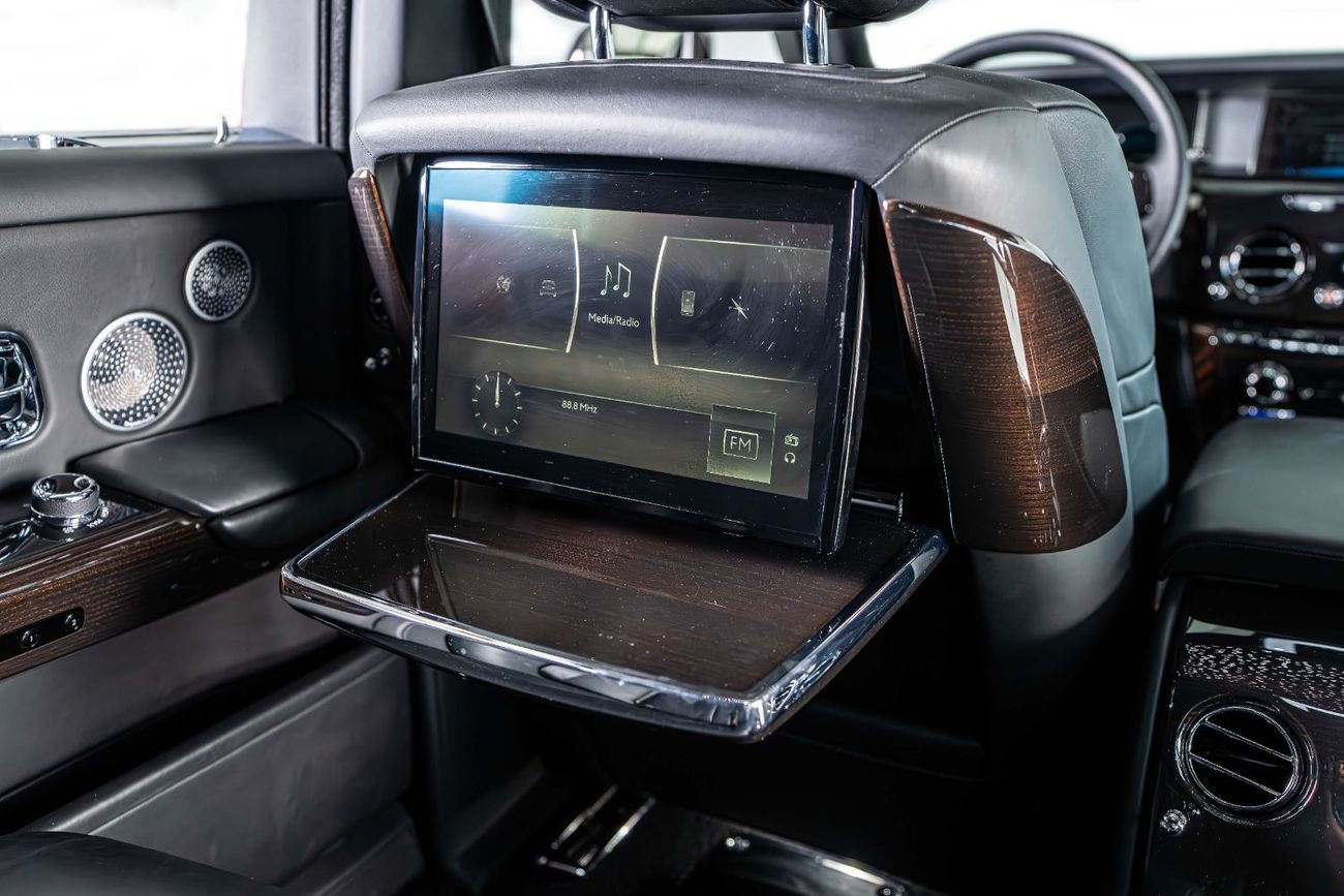 Rolls-Royce Phantom Std 6.8L Diamond Grey Exterior Color-24 Inch Chrome Rims-Star Light System