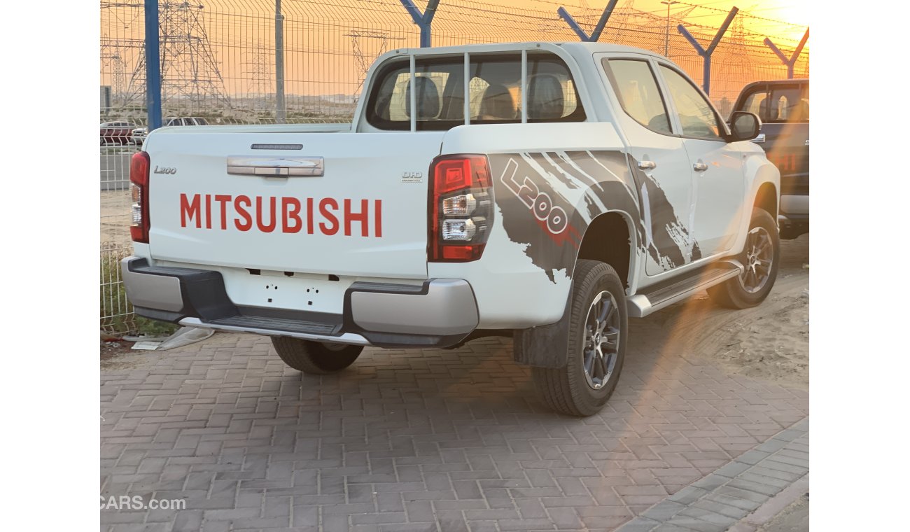 Mitsubishi L200 Diesel 2020 ( Side Step - Alloy wheels )