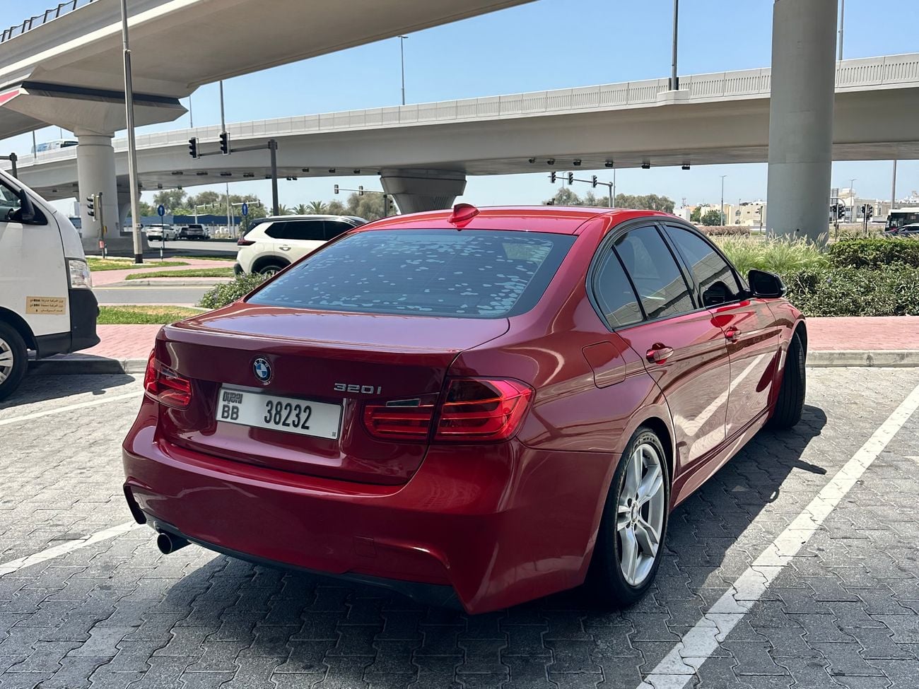 بي أم دبليو 320