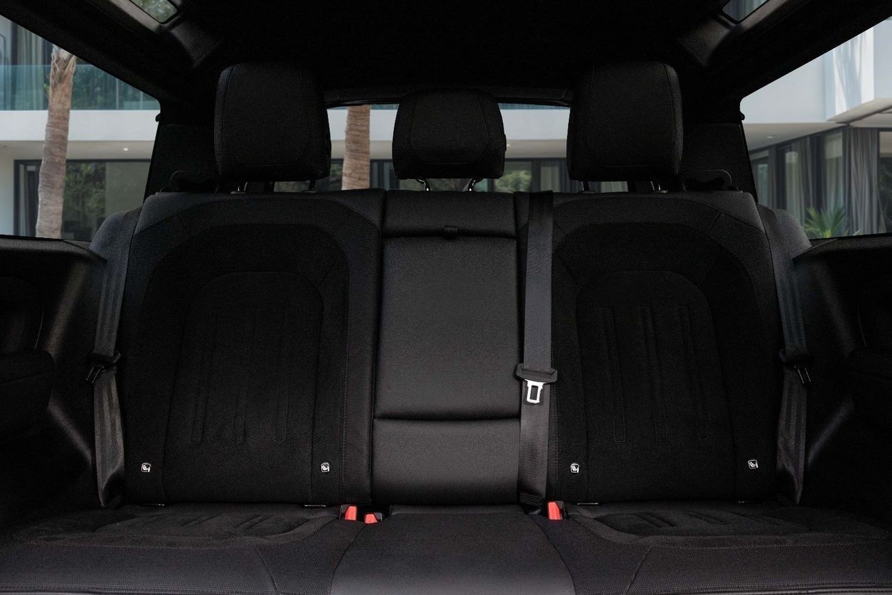 Land Rover Defender P525 V8 | 8,029 P.M  | 0% Downpayment | Agency Warranty!