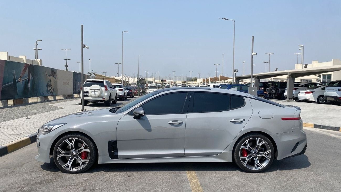 كيا ستينجر GT 3.3L AWD