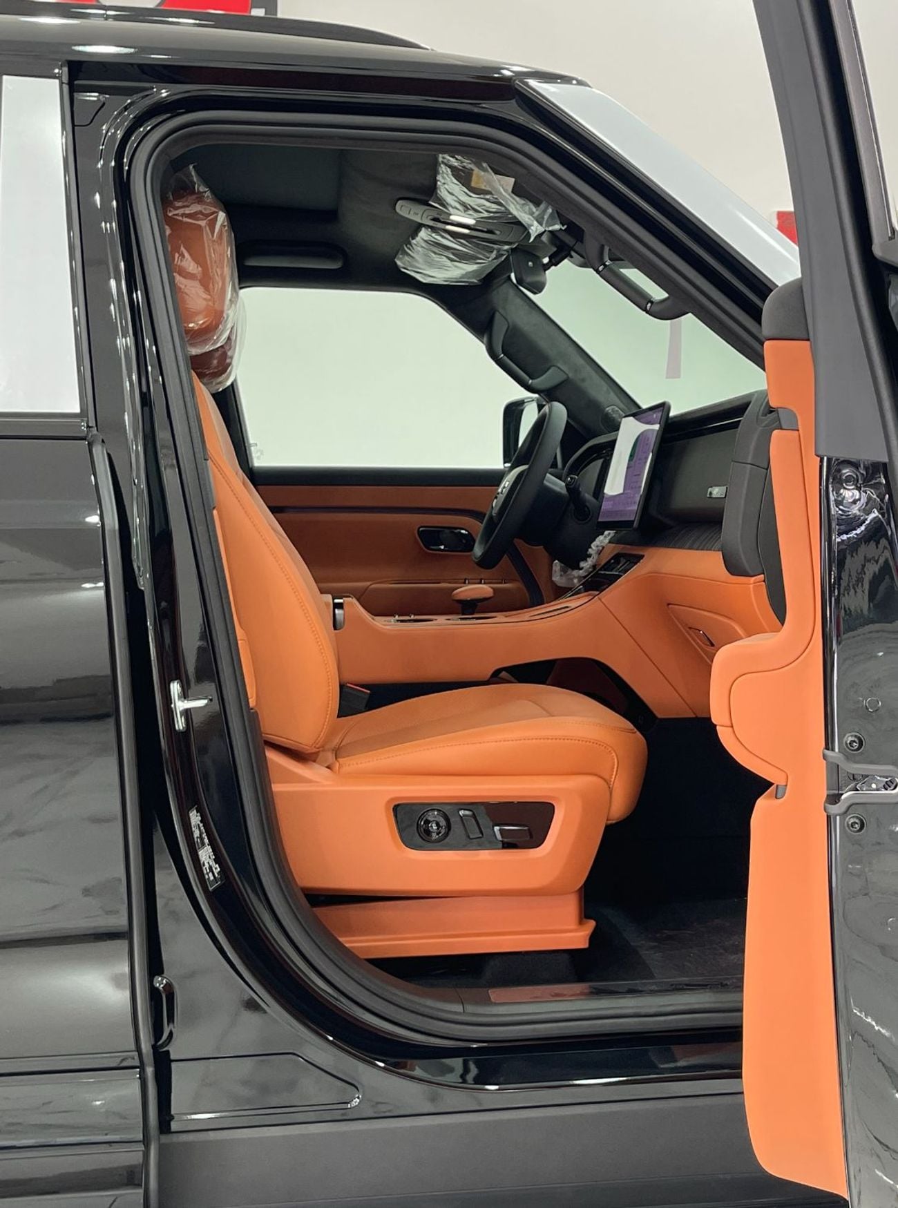 روكس أداماس VIP- 6 seater