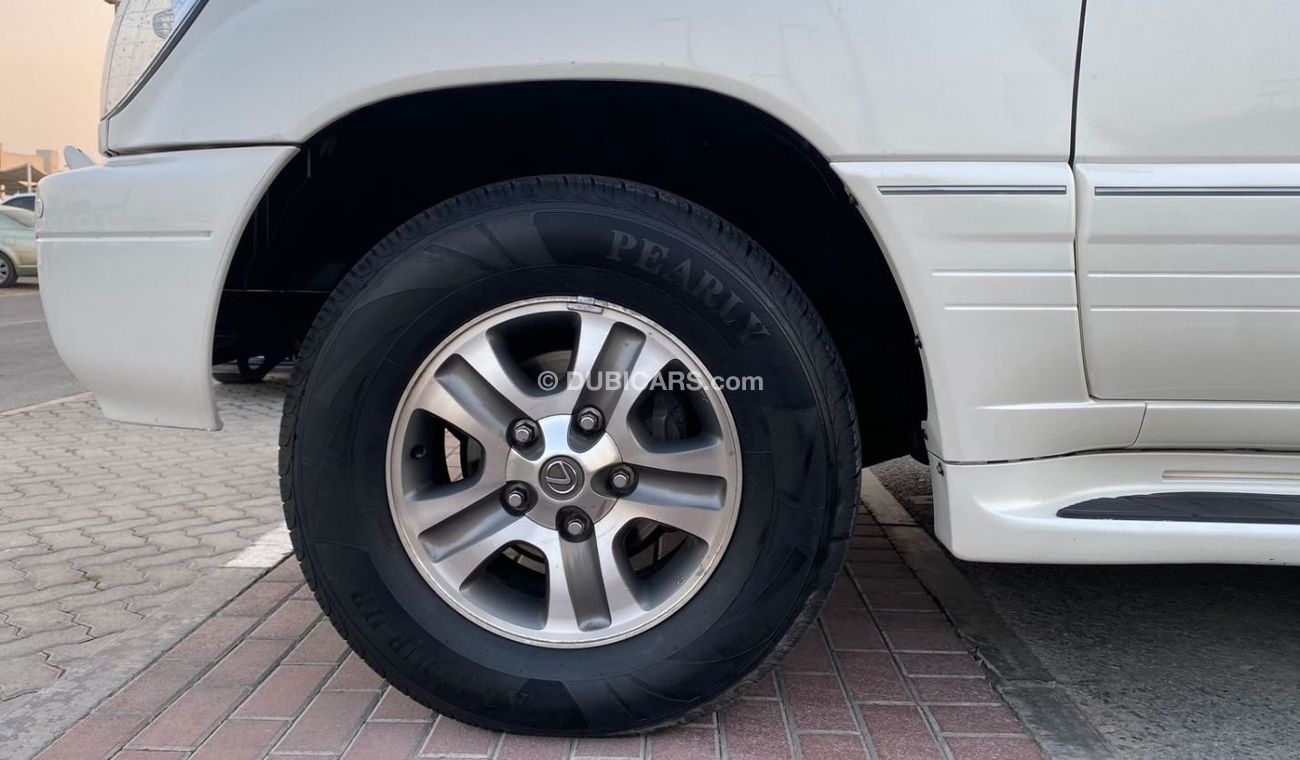 Lexus LX 470 GCC Full options