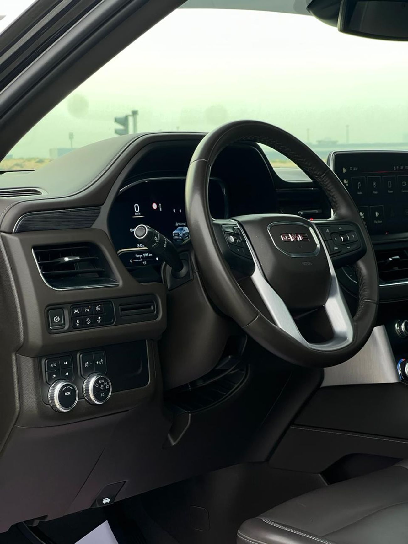 جي أم سي يوكون جيمس يوكن اس ال تي  موديل 2023   مواصفات خليجية  صبغ وكالة بدون حوادث تحت الضمان