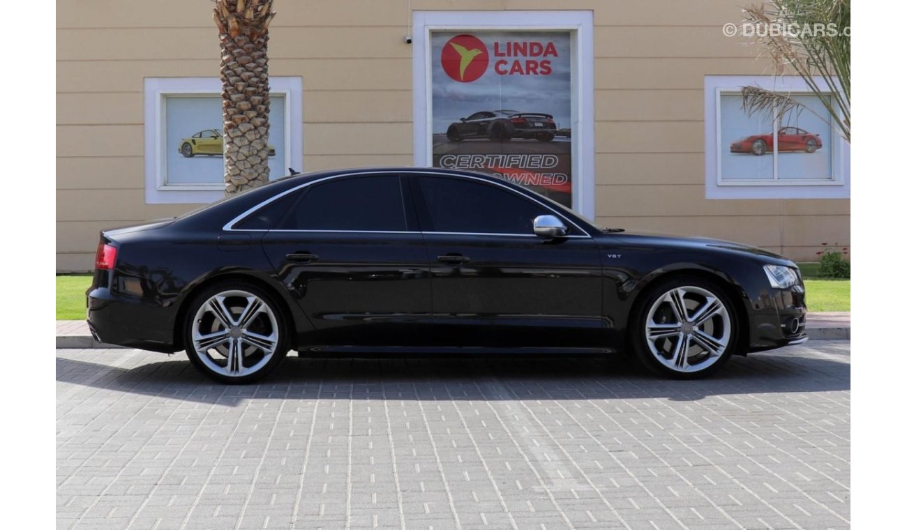 Audi S8 D4