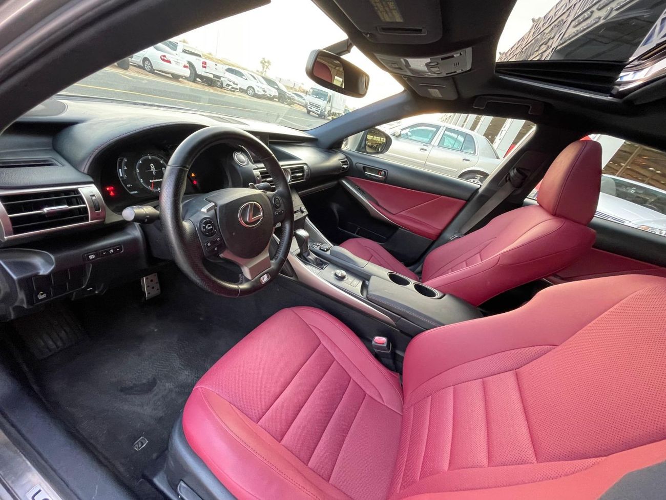 Lexus IS350 F Sport 3.5L (312 HP) F-SPORT 3.5L V6 / FULL OPTION / IN PERFECT CONDITION